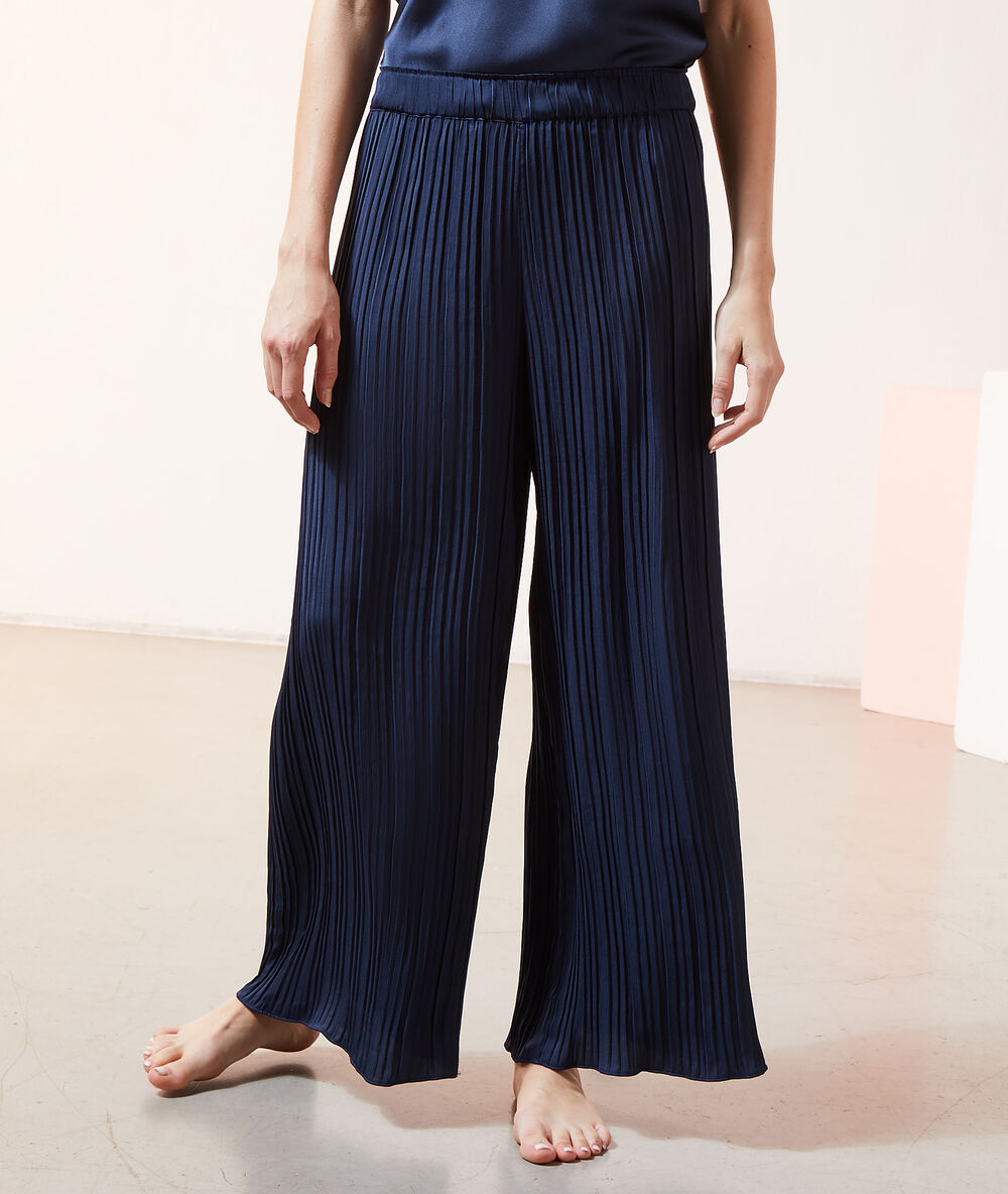 Pantalon plissé satiné marine.