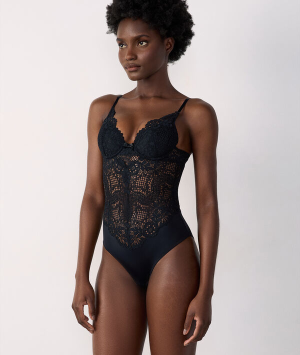 Body en dentelle, dos ouvert Body en dentelle, dos ouvert;${refinementColor}