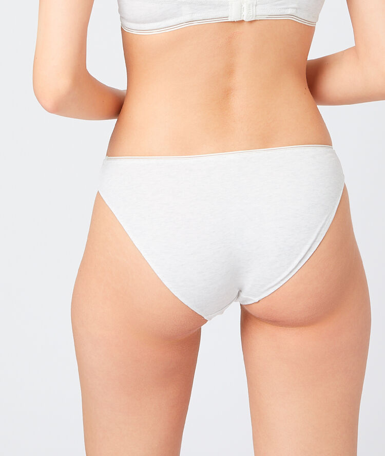 Culotte en coton ecru.
