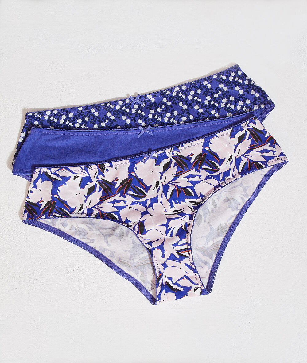 Lot de 3 shortys bleu royal.