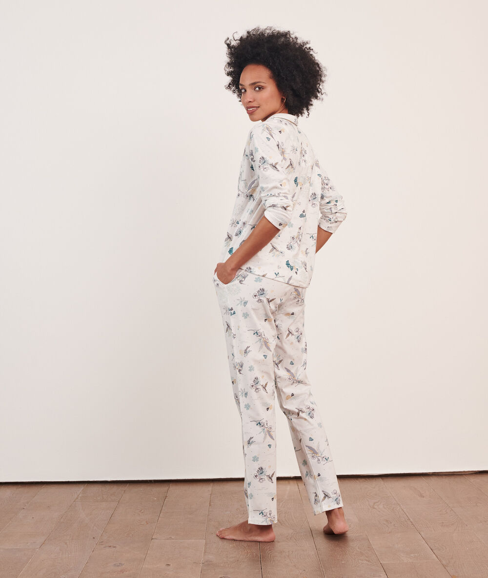 Chemise de pyjama imprimée ecru.