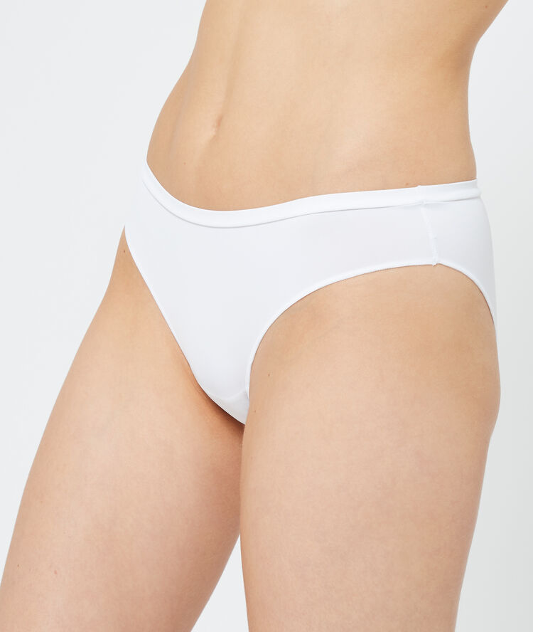 Slip en microfibre blanc.