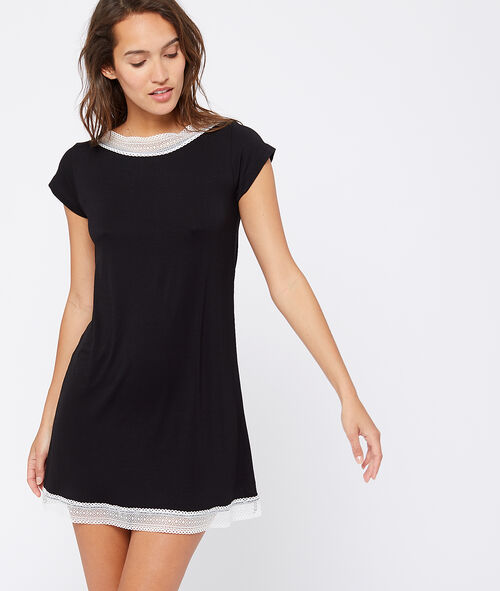 Chemise de nuit bords dentellle Chemise de nuit bords dentellle