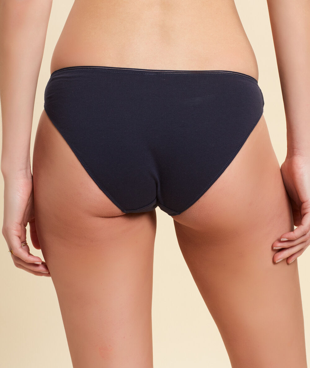 Culotte unie marine.