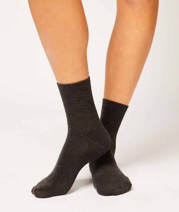 2 paires de chaussettes 2 paires de chaussettes