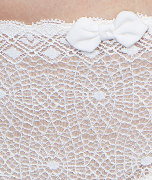 Shorty dentelle ecru.