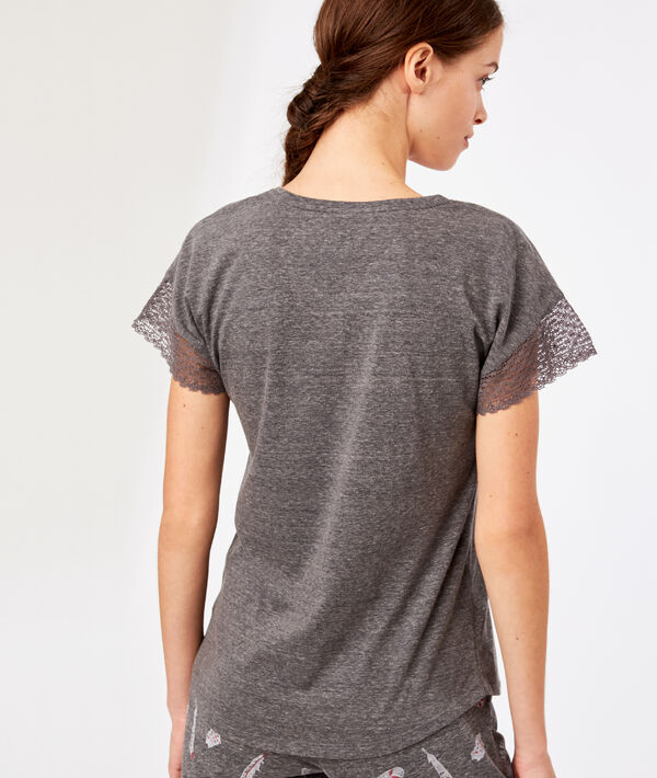 T-shirt manche dentelle imprimé plume T-shirt manche dentelle imprimé plume;${refinementColor}