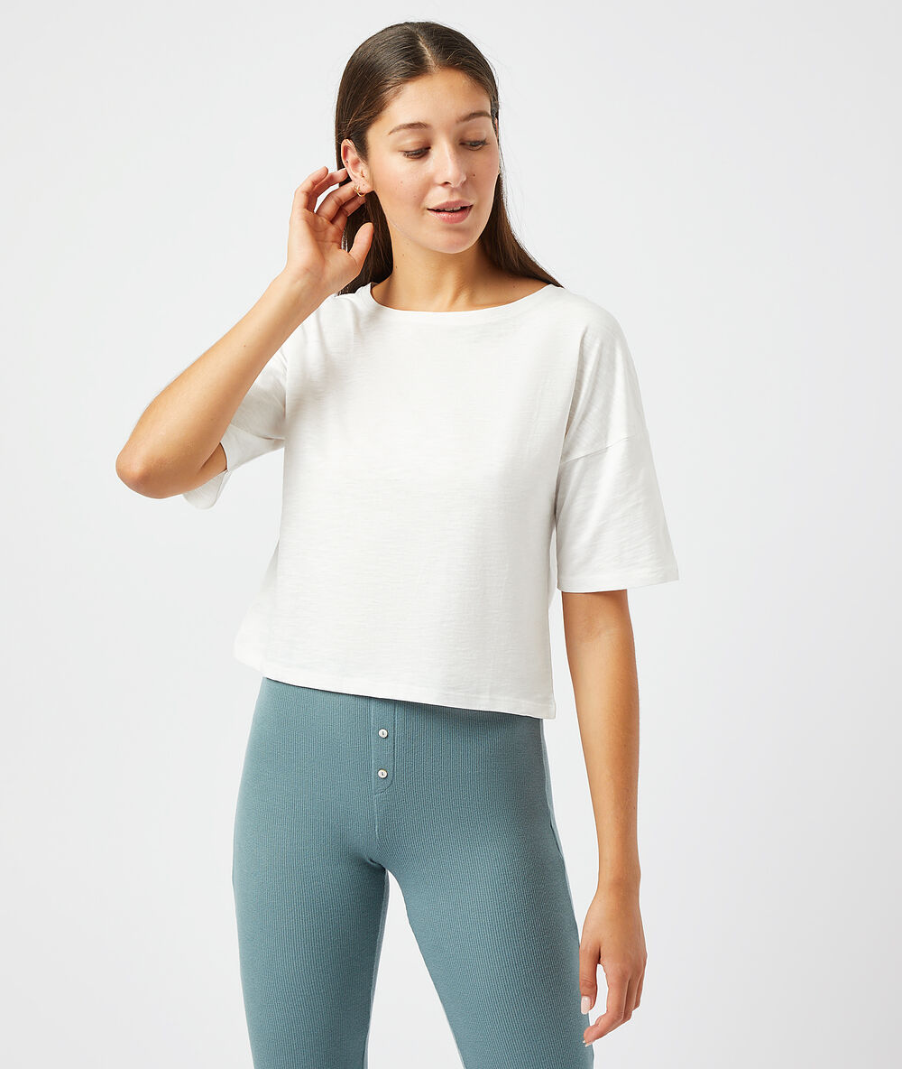 T-shirt uni blanc.
