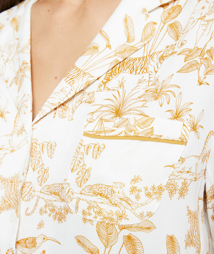 Chemise de pyjama imprimée ecru.