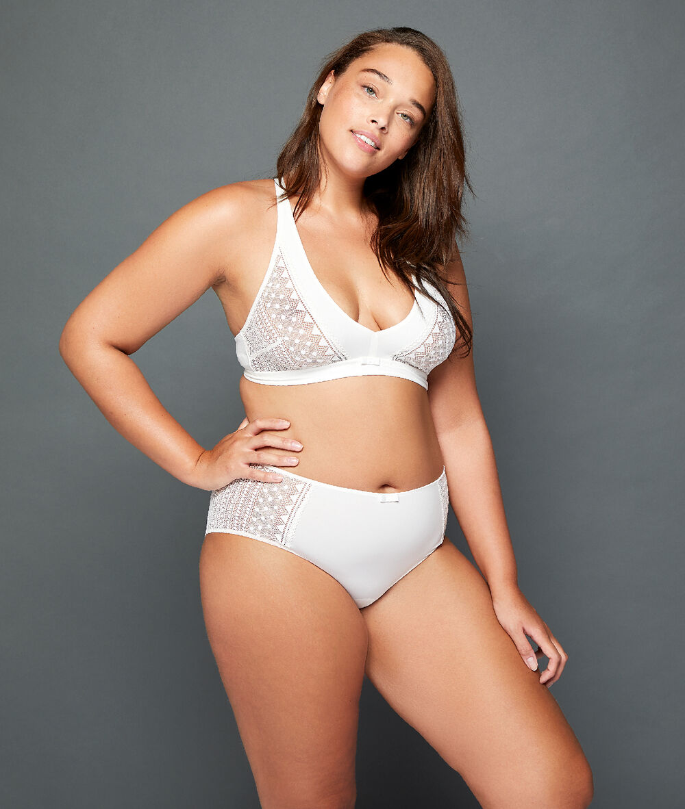 Soutiens-gorge n°9 : triangle brassière en microfibre et dentelle ecru.