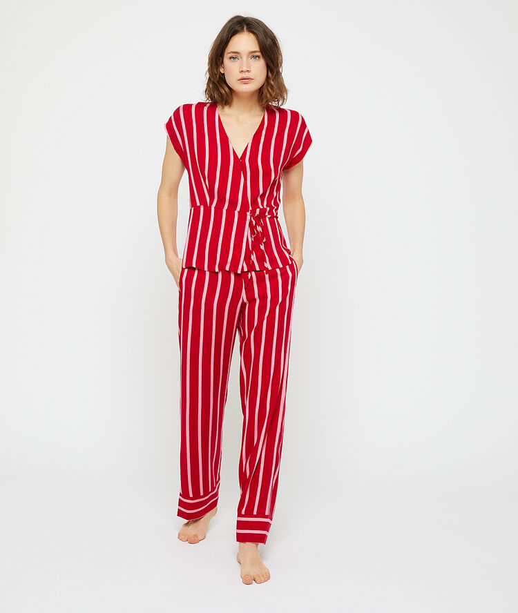 Chemisier de pyjama cache-cœur rouge/blanc.