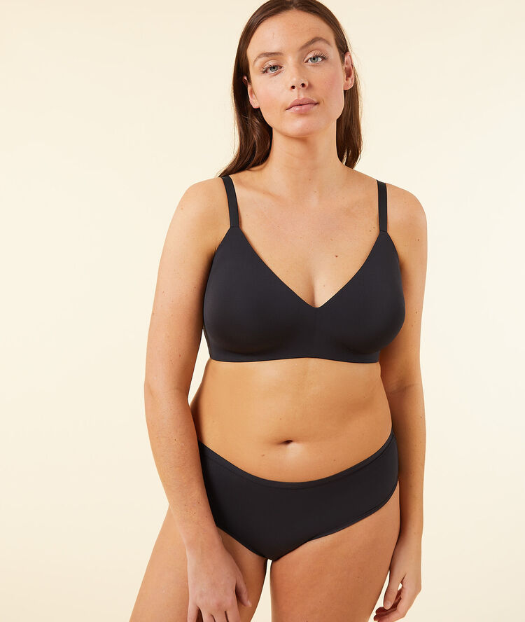 Soutien-gorge coques fines sans armatures noir.