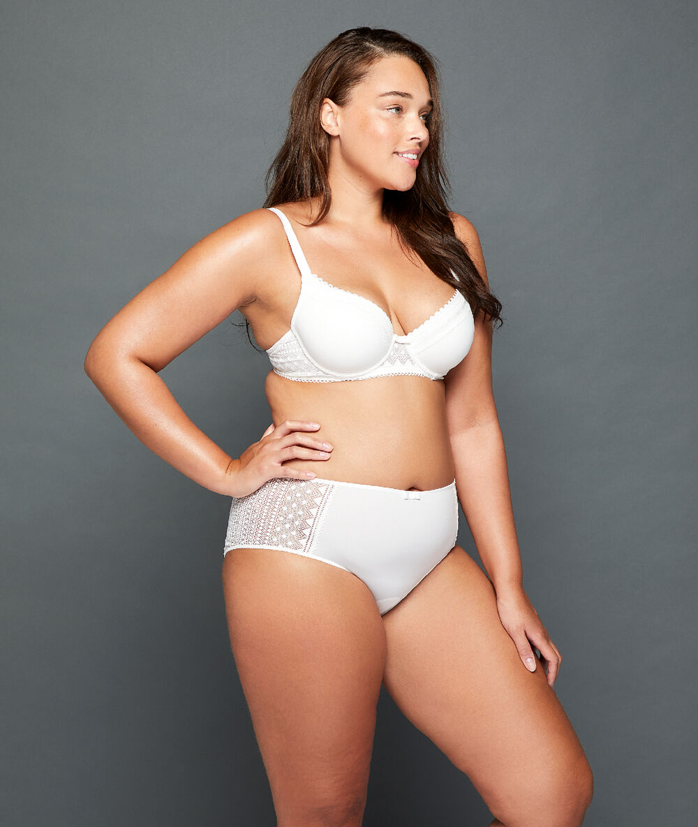 Soutien-gorge n°4 - coques fines ecru.