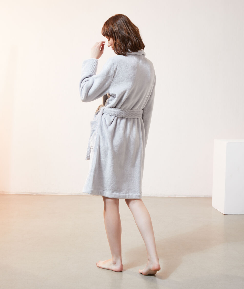 Déshabillé homewear gris.