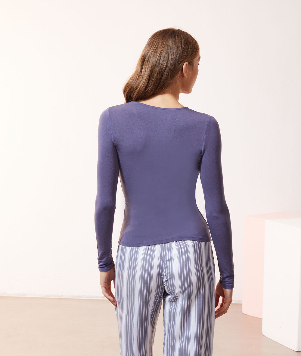 Top cache-cœur bleu indigo.
