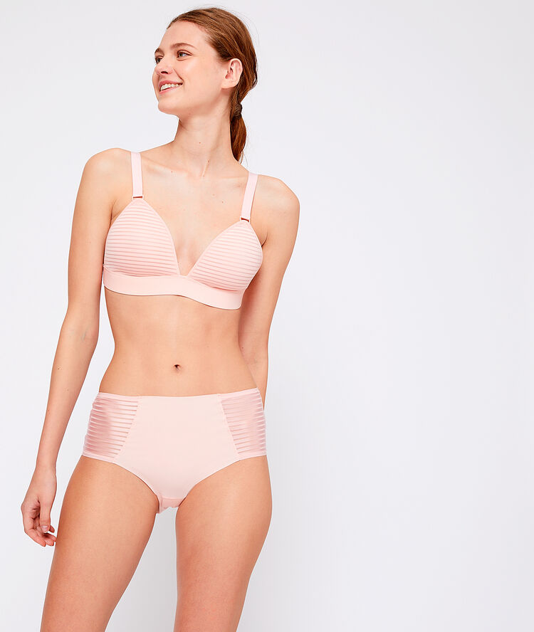 Culotte en microfibre rose poudre.