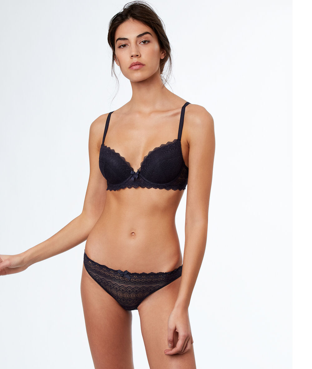 Culotte tout dentelle anthracite.