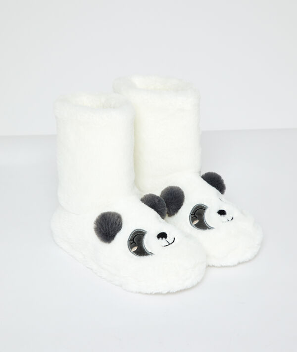 Chaussons bottines panda fourrées Chaussons bottines panda fourrées;${refinementColor}